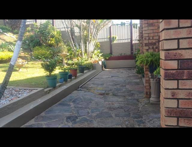 4 BEDROOM HOUSE FOR SALE IN SHALLCROSS